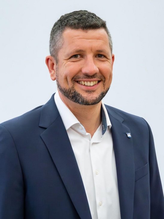 Porträtfoto von 1. Bürgermeister Max Boneberger